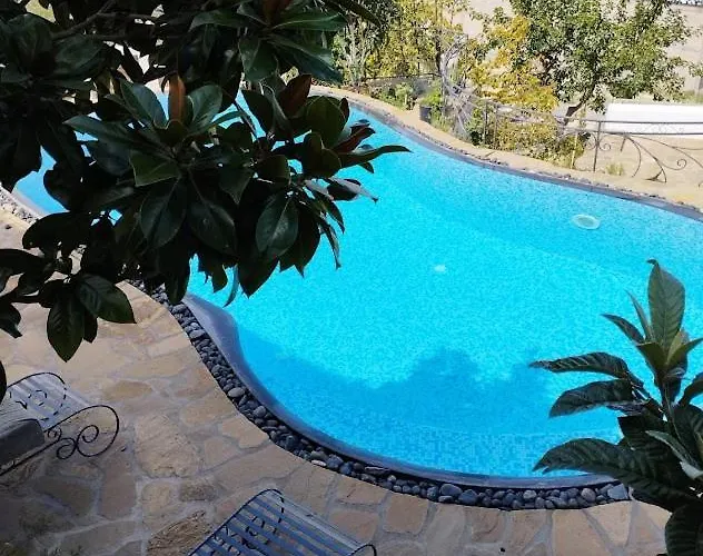 Turisalba ゲストハウス *